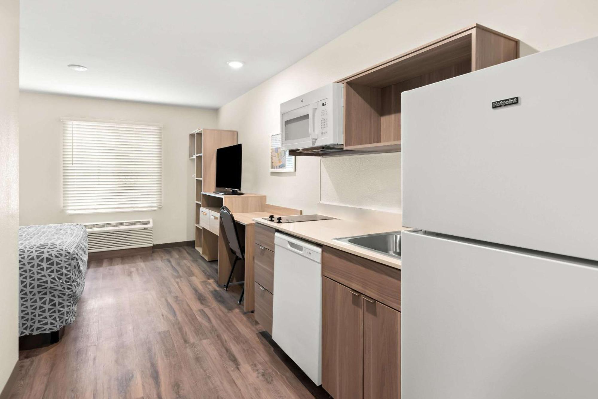 Woodspring Suites Savannah West Chatham Parkway Екстериор снимка