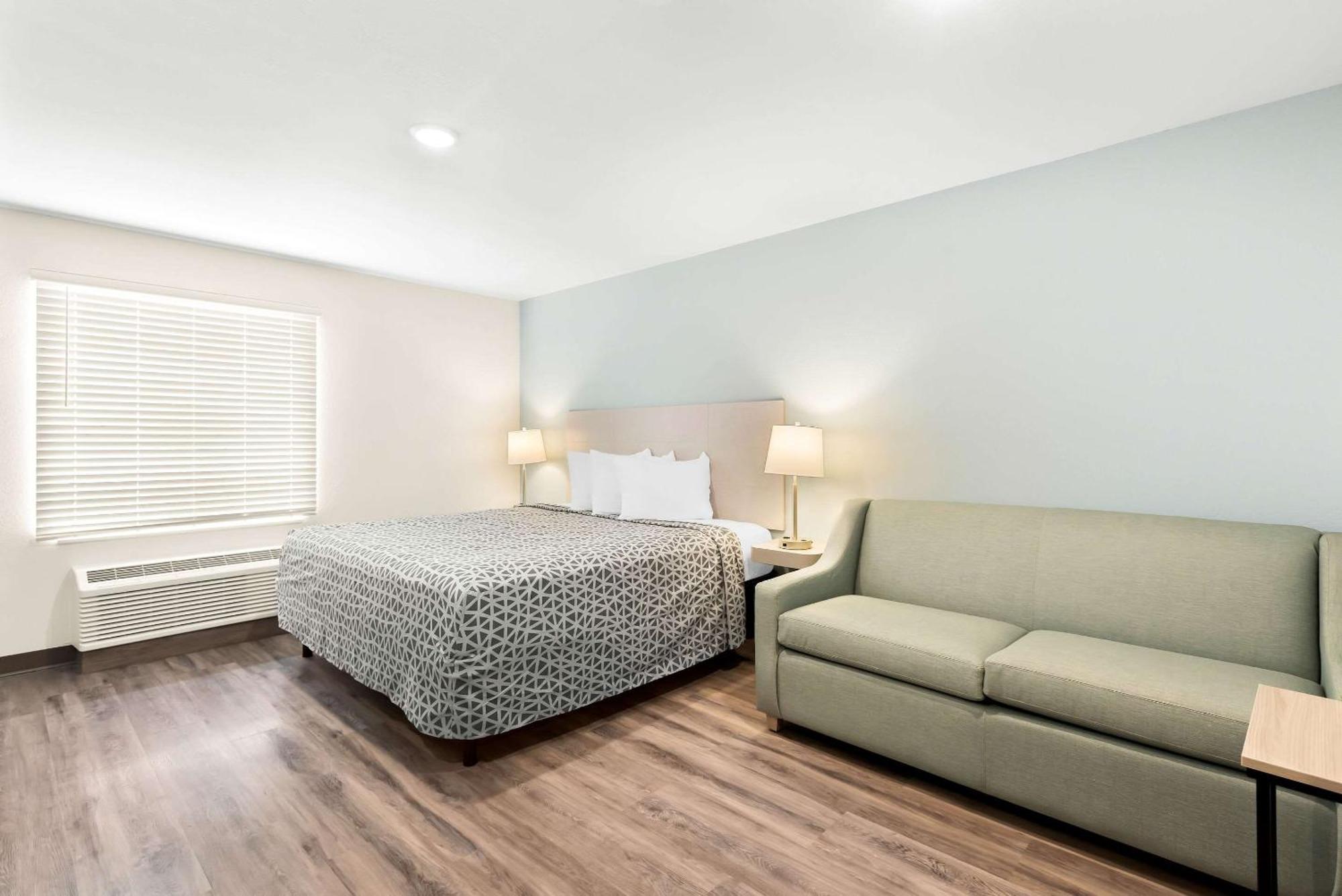 Woodspring Suites Savannah West Chatham Parkway Екстериор снимка