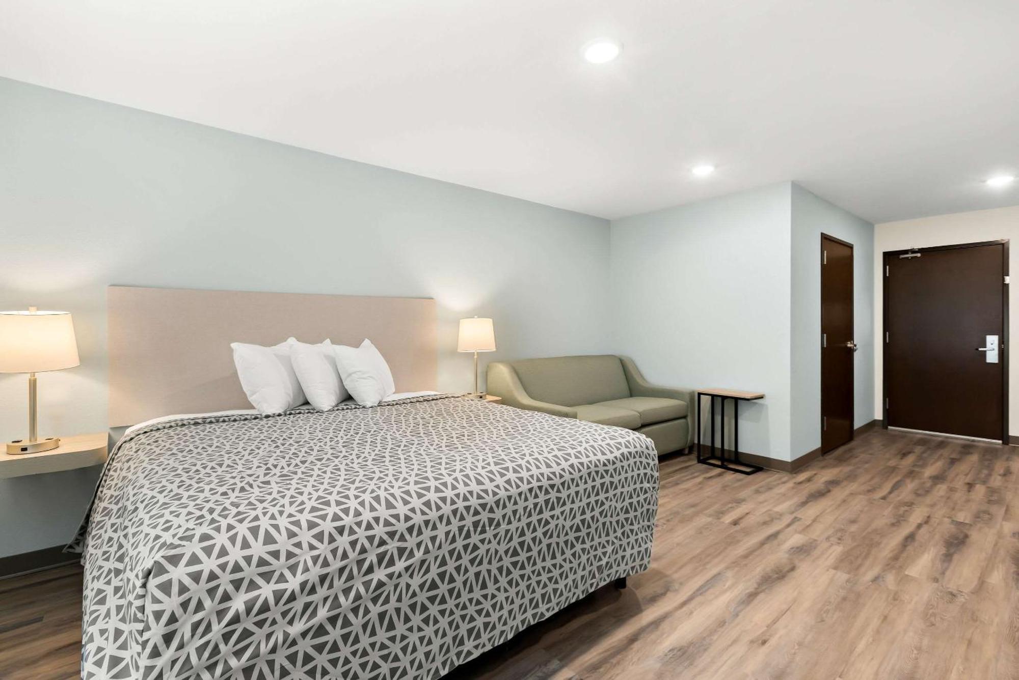 Woodspring Suites Savannah West Chatham Parkway Екстериор снимка