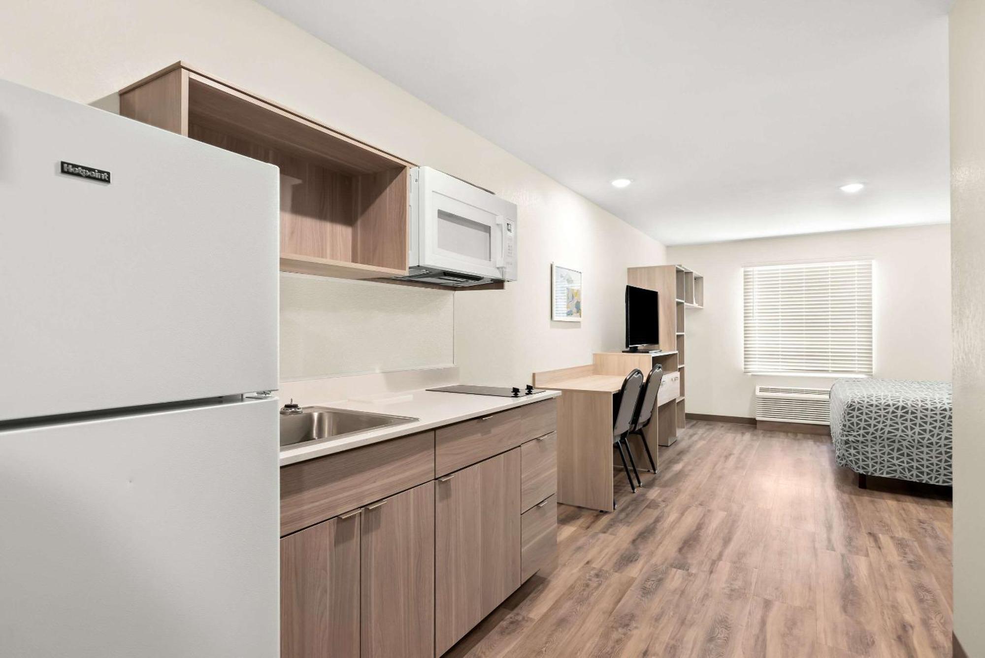 Woodspring Suites Savannah West Chatham Parkway Екстериор снимка
